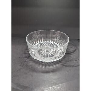 Vintage Arcoroc Serving Bowl, Diamond Cut Crystal Glass, Starburst‎ Design 9"